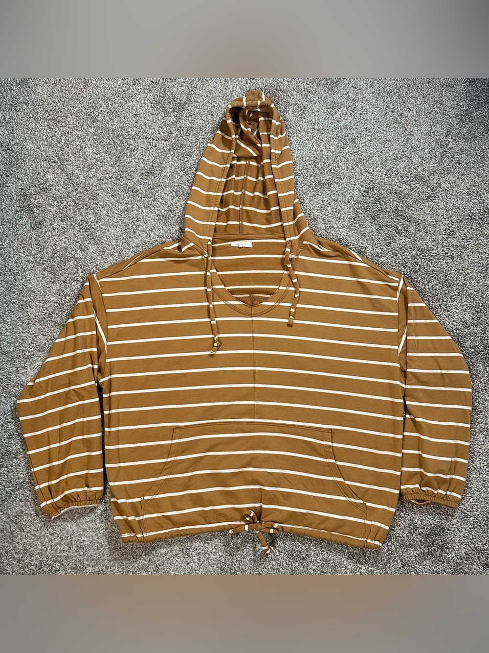 Maurice’s Mustard and White Striped Pullover Cropped Hoodie Size Large